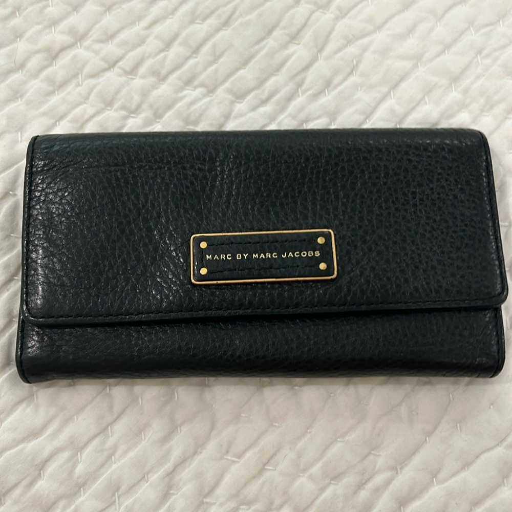 Marc by Marc Jacobs trifold leather wallet in black